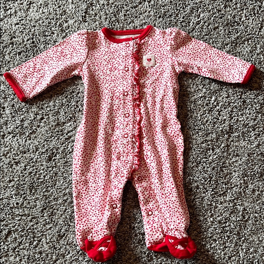 🩷2 for 10$🩷 Carter's Pink and White Heart Print Sleeper, Size 3 Months